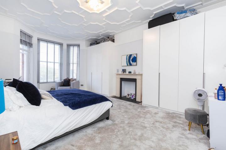 Stunning Garden Apartment Pembridge Crescent, Notting Hill